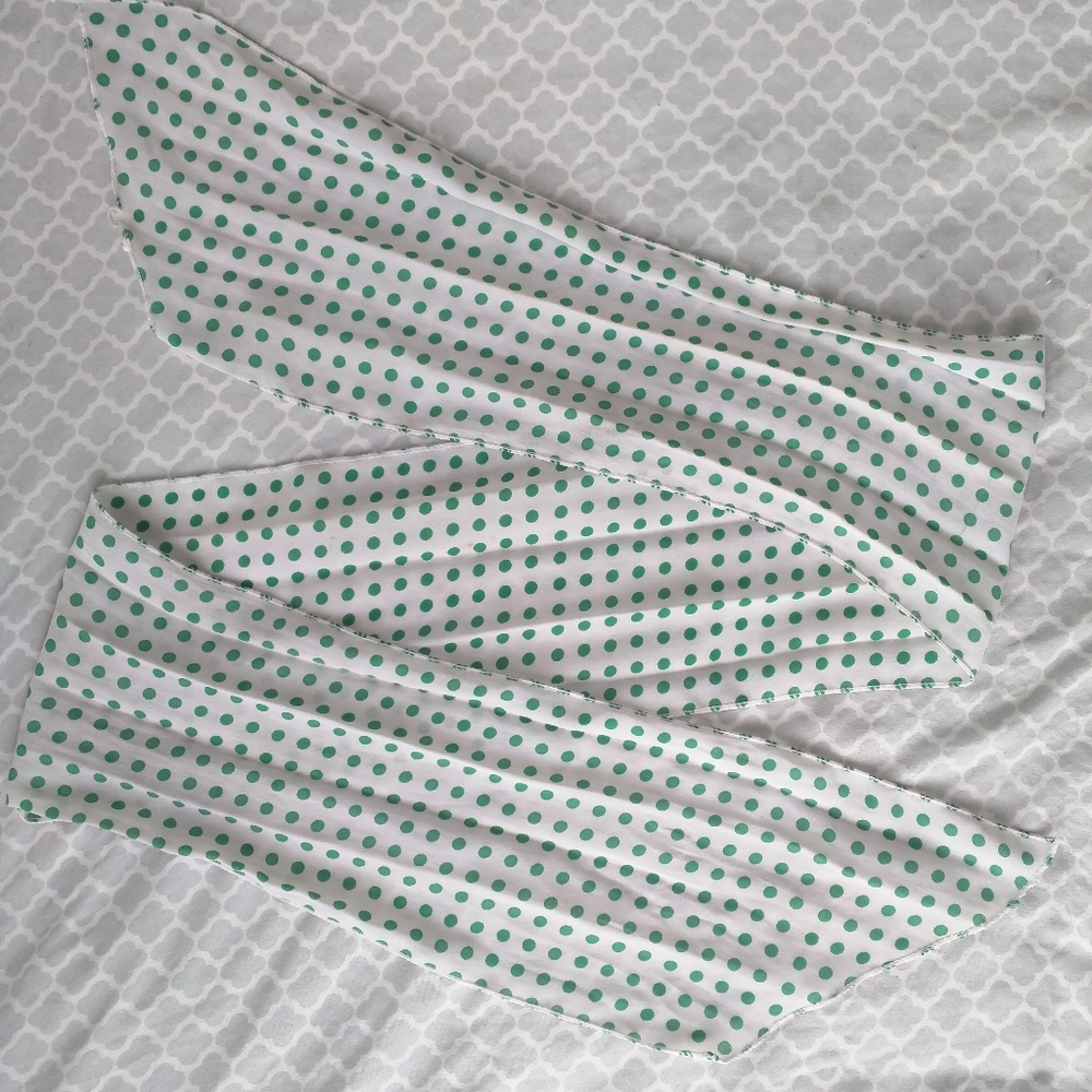 Green polka dotted headscarf! [BUNDLE ONLY]